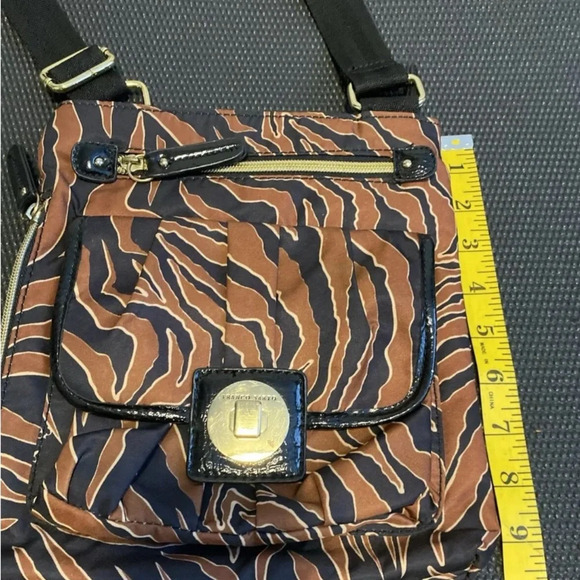 Franco Sarto Multi Color Striped Crossbody Bag Zipper Travel Pockets Purse - Picture 11 of 11